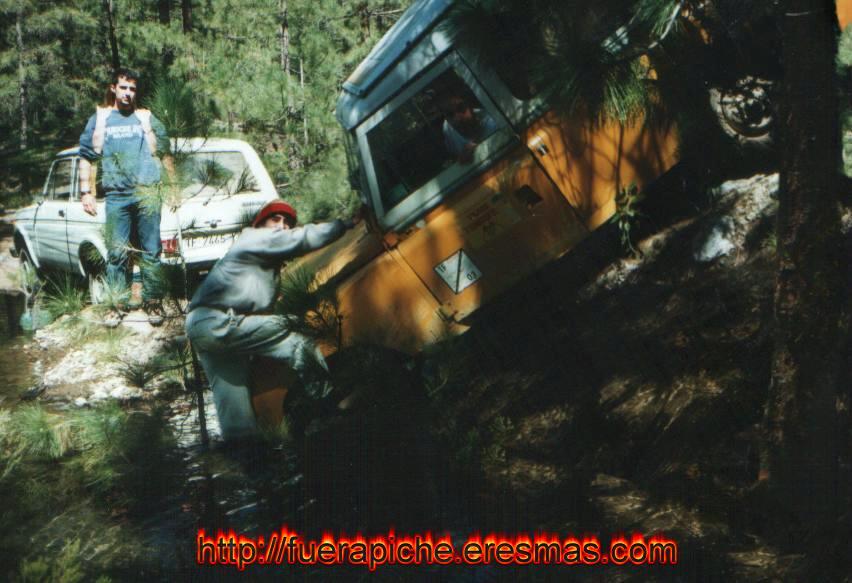 land rover santana